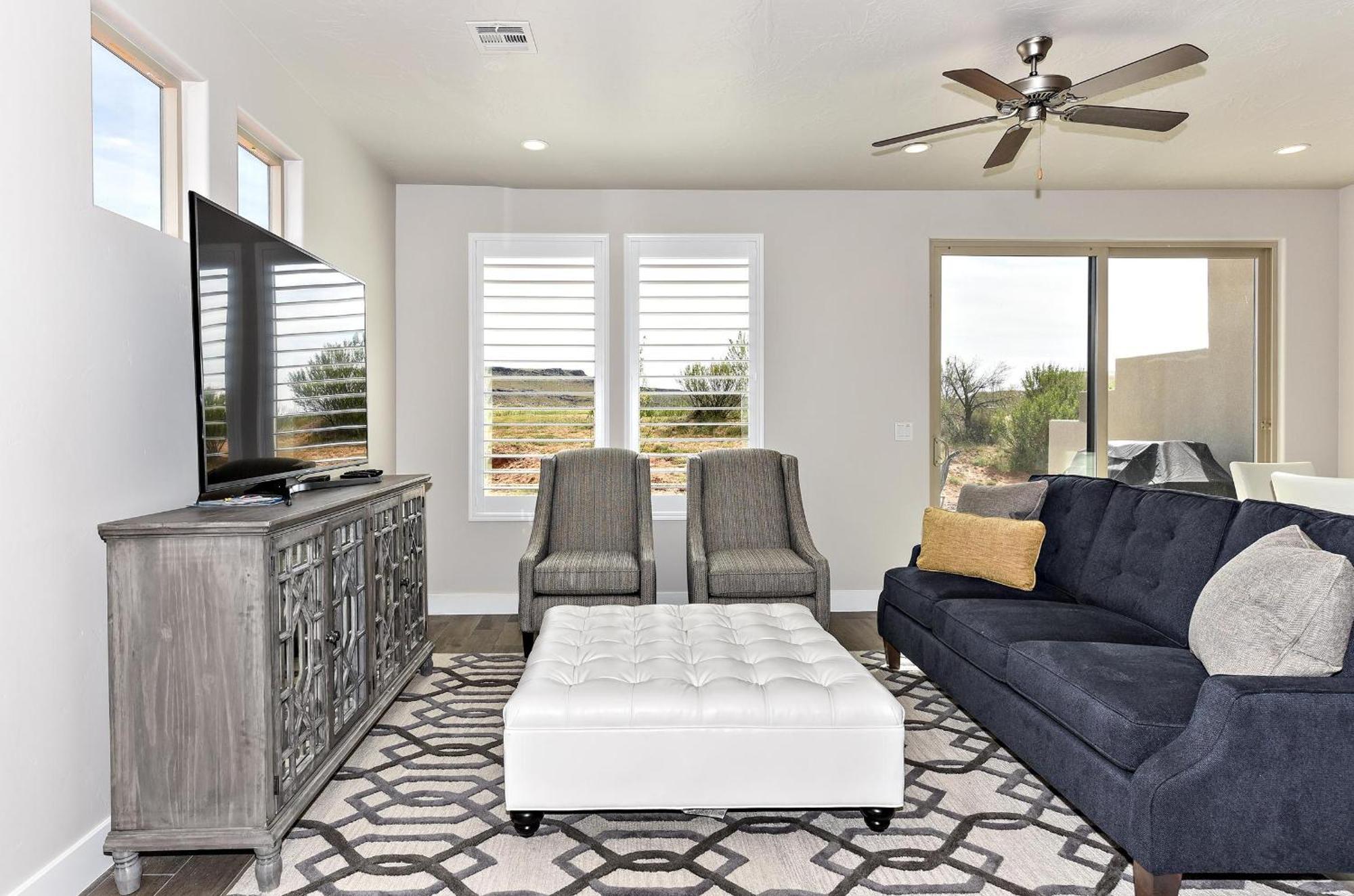 The View At The Escapes Villa St. George Exterior photo